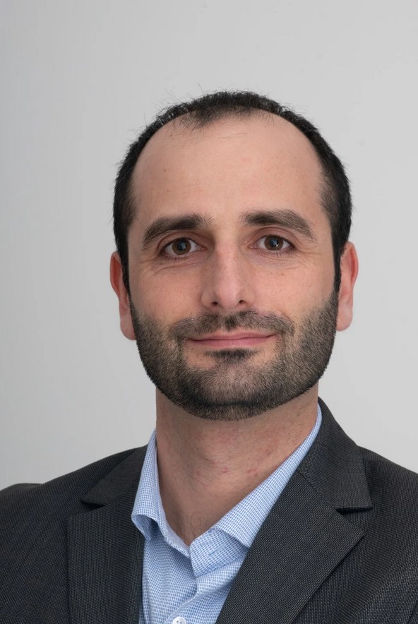 Portrait de Olivier CARILLO